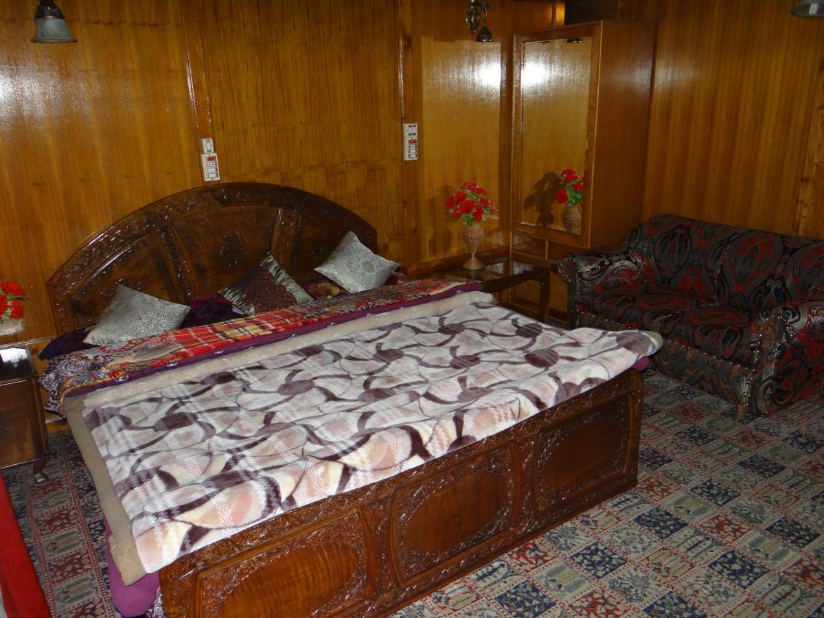 Goona Palace Houseboats Srīnagar Eksteriør bilde