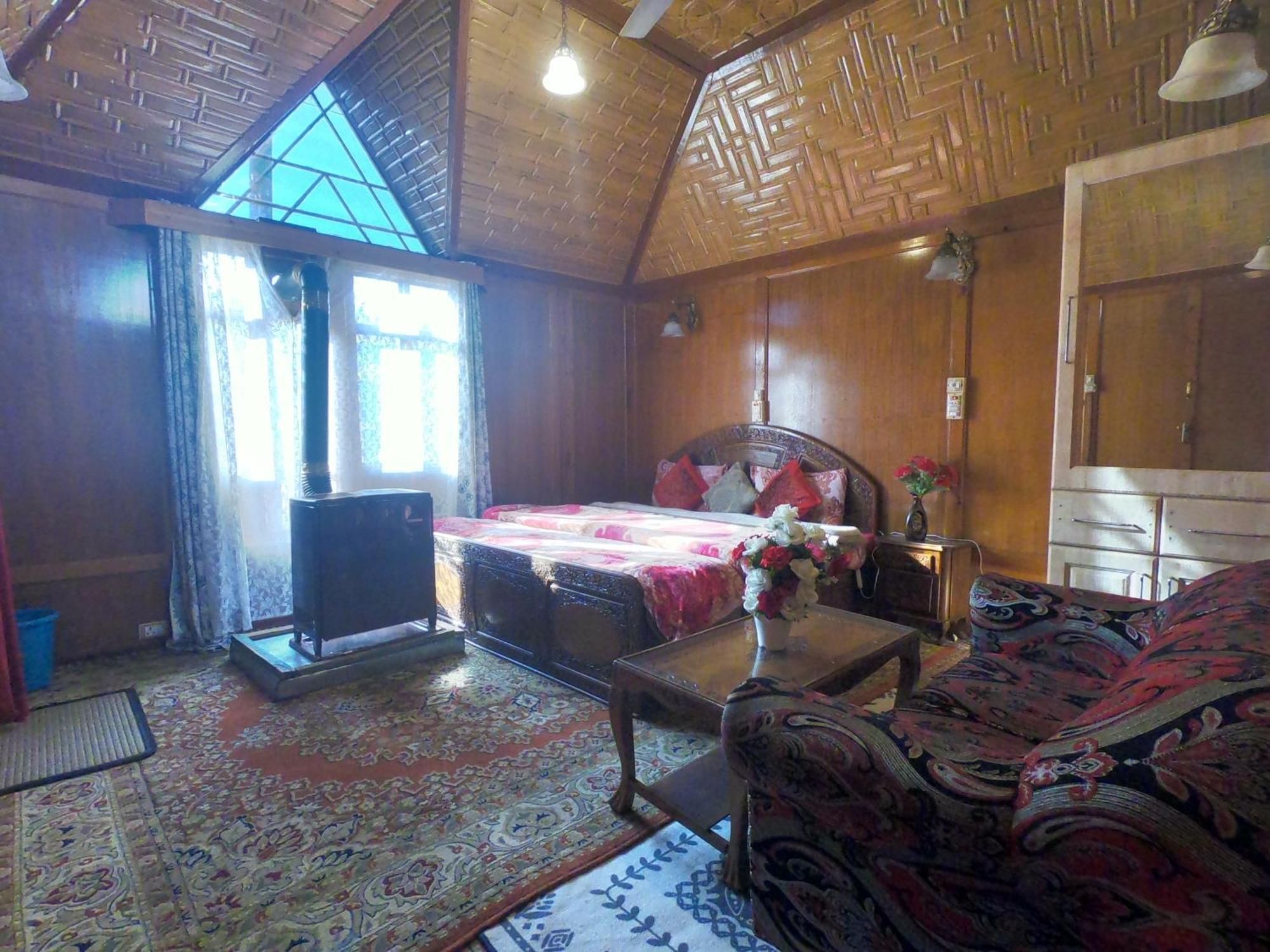 Goona Palace Houseboats Srīnagar Eksteriør bilde