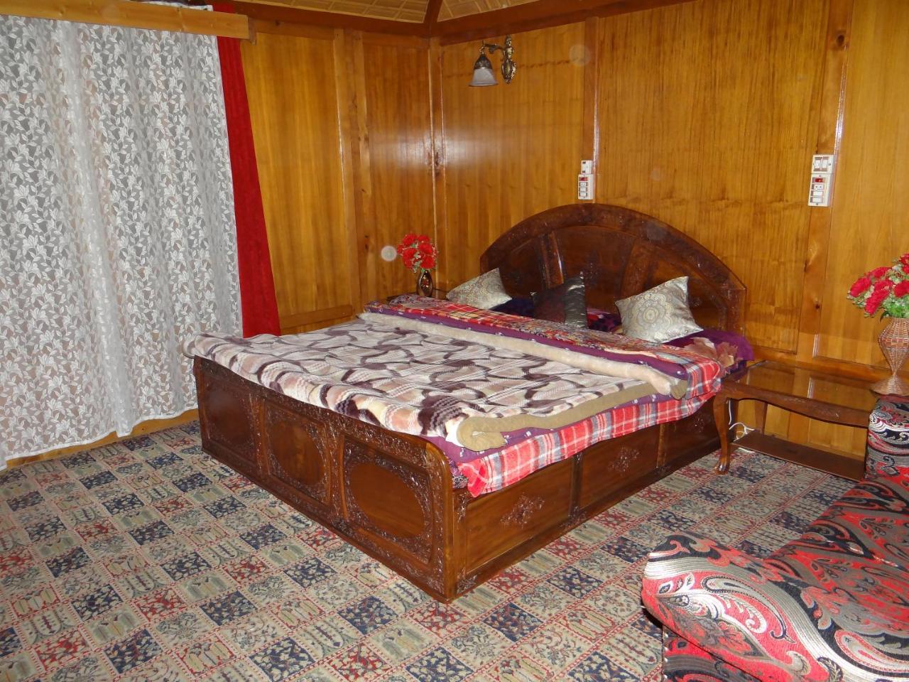 Goona Palace Houseboats Srīnagar Eksteriør bilde