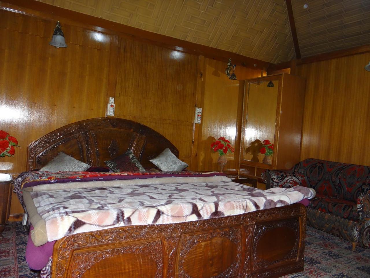 Goona Palace Houseboats Srīnagar Eksteriør bilde