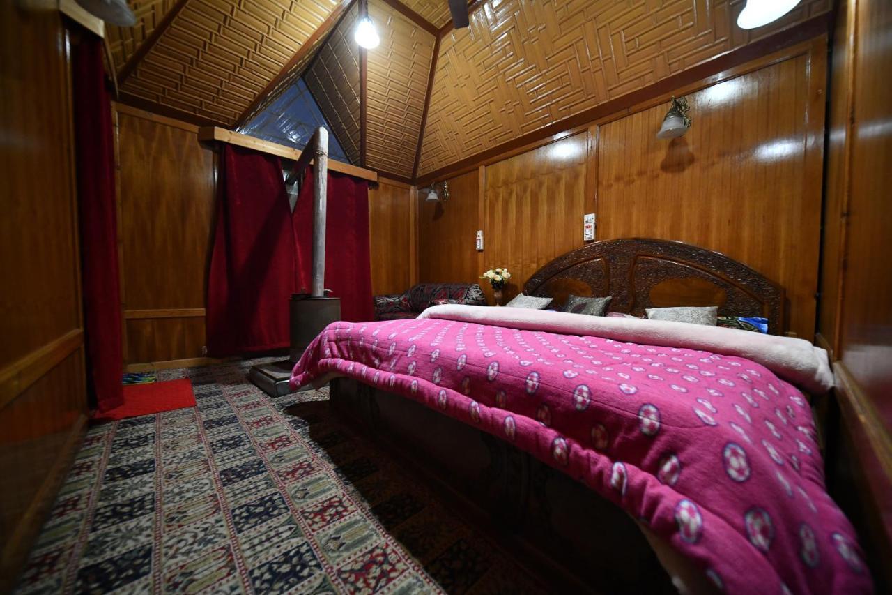 Goona Palace Houseboats Srīnagar Eksteriør bilde